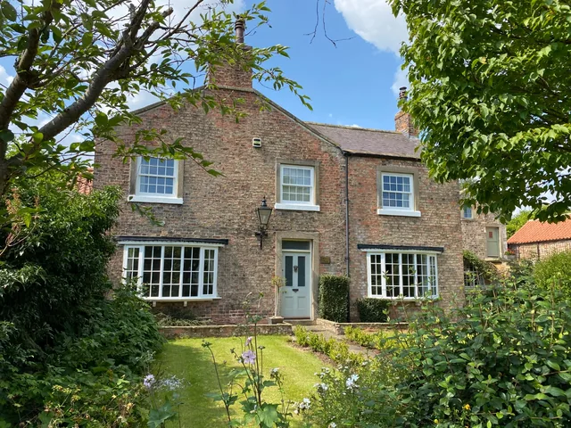 Georgian country house with sash windows, Bishop Monkton