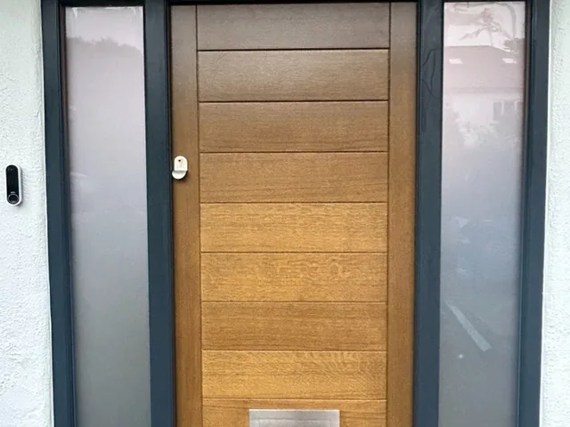 Modern oak entrance door, Wetherby